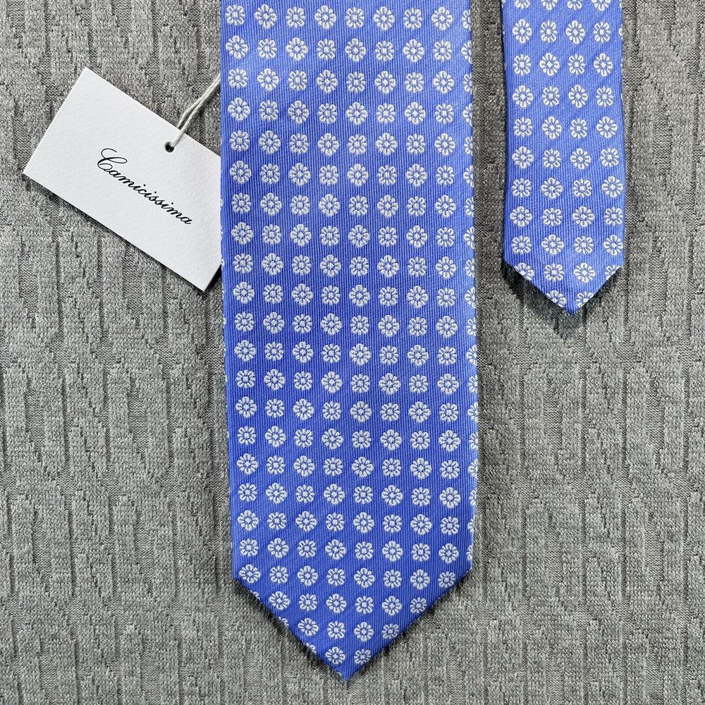 Camicissims New With Tags 100% Silk Class A Men's‎ dress tie(59x3 1/4in.)